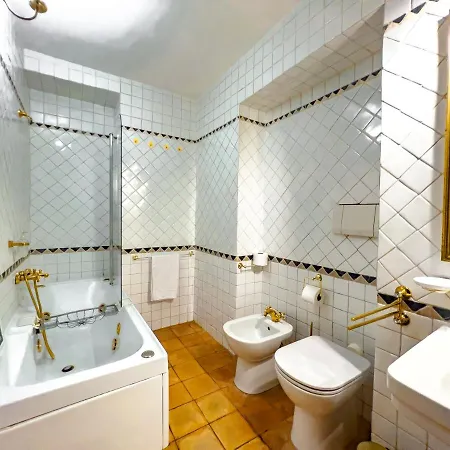 Irex Spanish Steps Quite & Stylish Apartment Near Via Condotti Апартаменты Рим